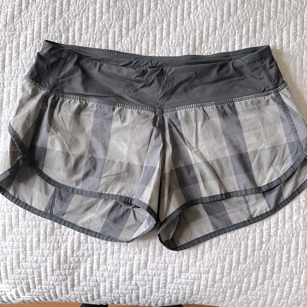 Lululemon speed shorts size 6